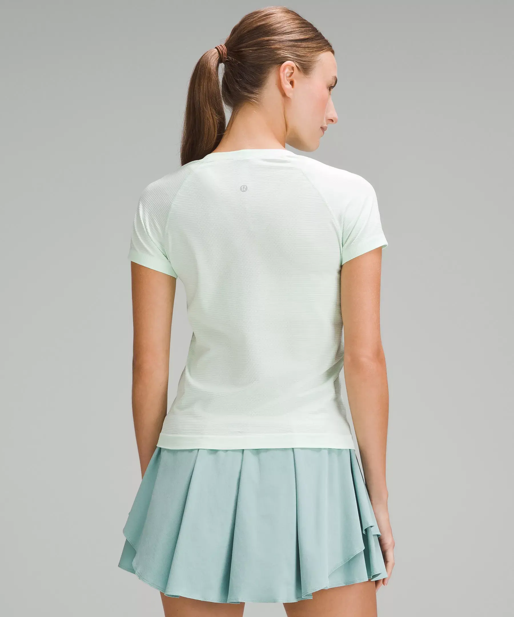 Lululemon Swiftly Tech Short-Sleeve Shirt 2.0 *Race Length. 3