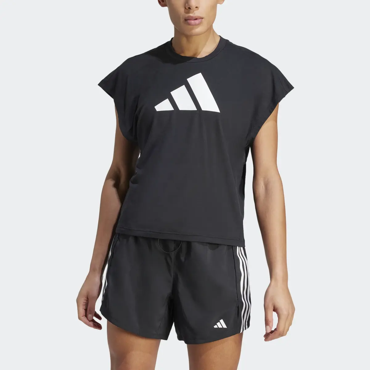 Adidas Train Icons Training Regular Fit Logo Tişört. 1