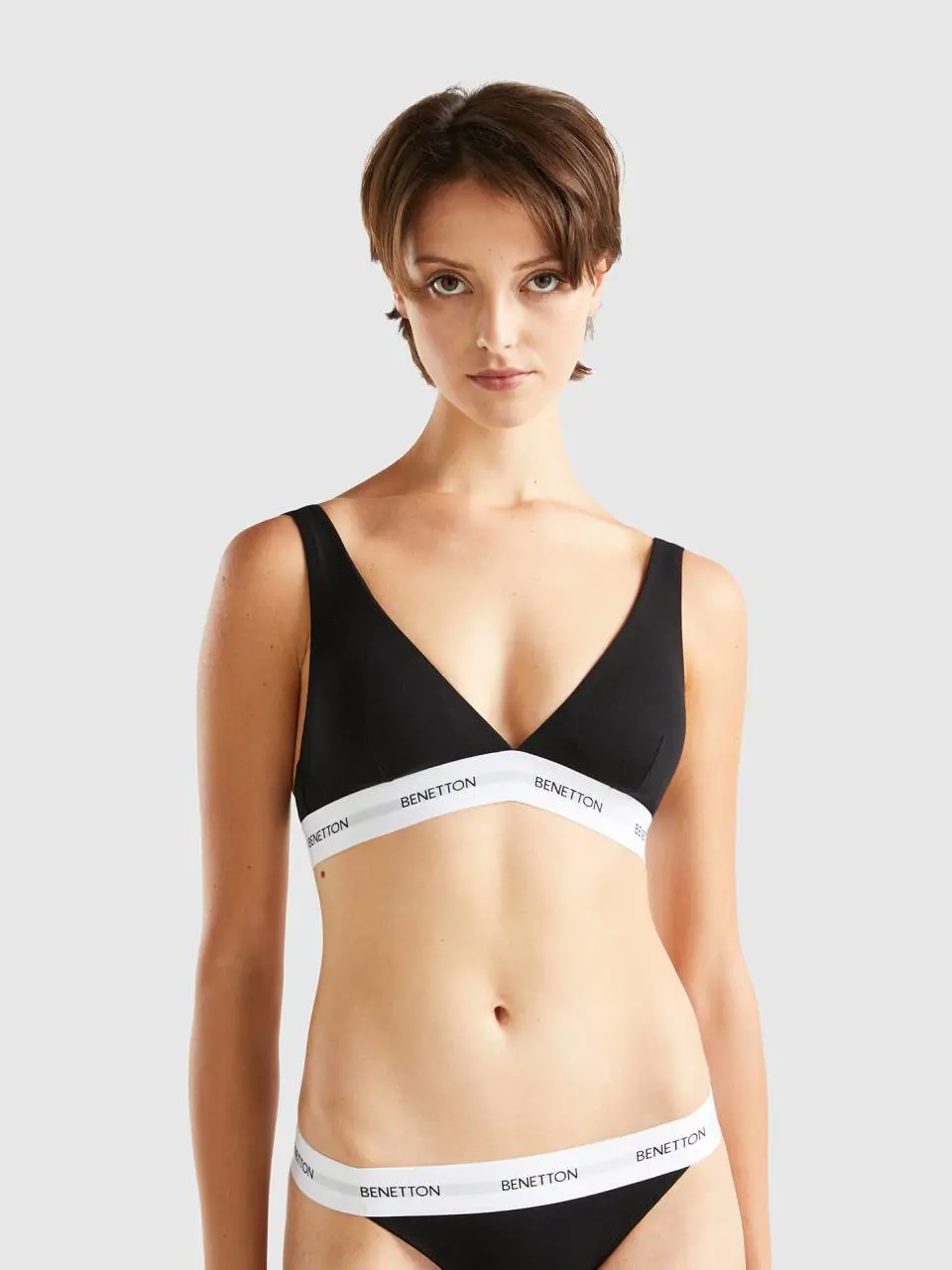 Benetton triangle bra in organic cotton. 1