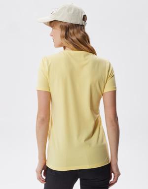 Lacoste Kadın Slim Fit Bisiklet Yaka Sarı T-Shirt. 3 Lacoste Kadın Slim Fit Bisiklet Yaka Sarı T-Shirt. 3