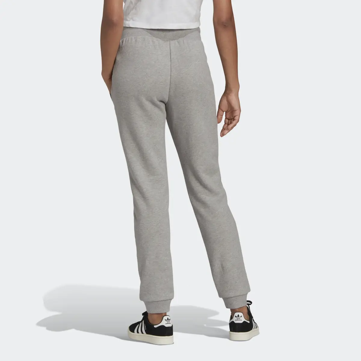 Adidas Pantaloni adicolor Essentials Slim Joggers. 2