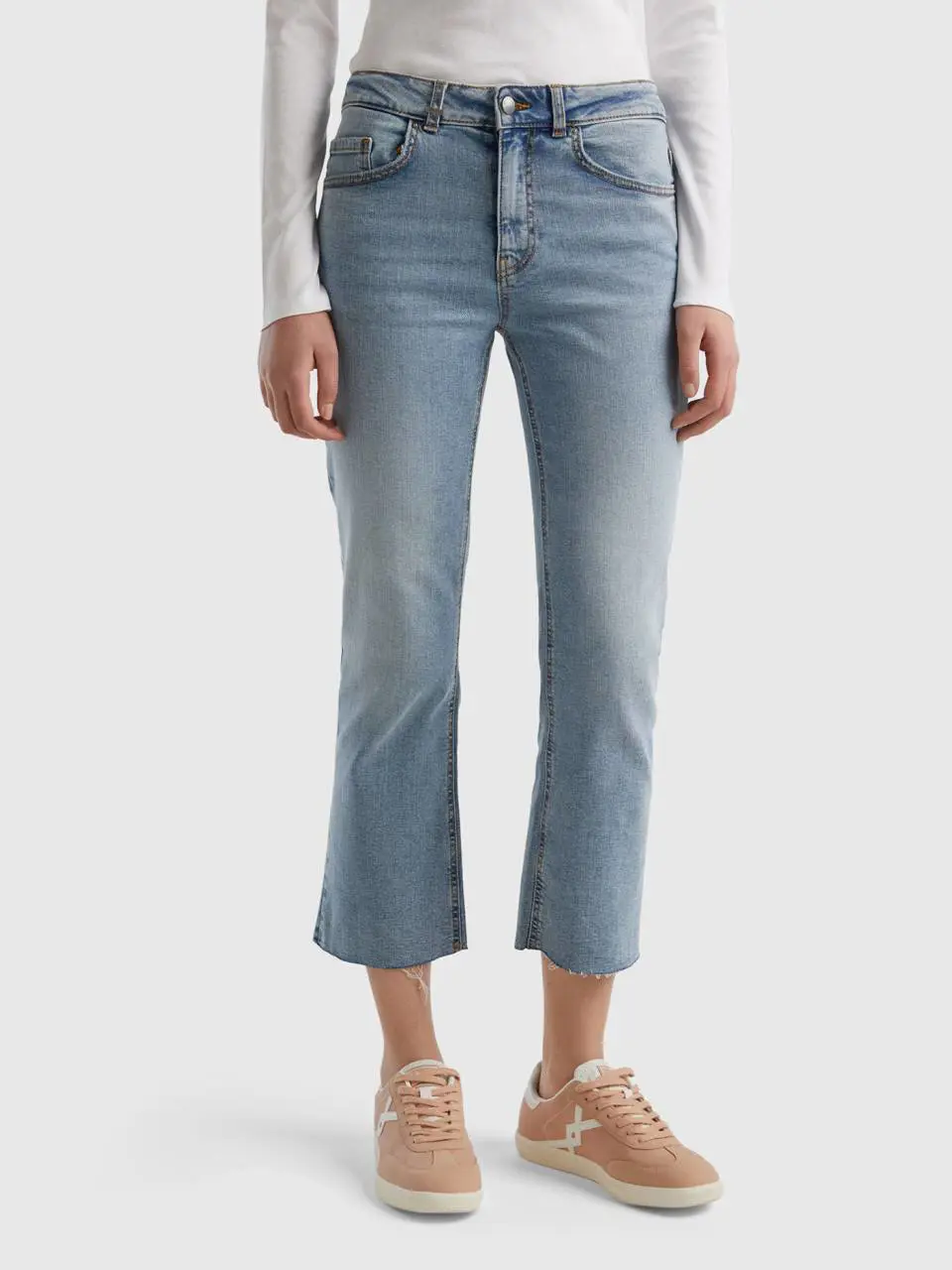 Benetton cropped jeans in recycled cotton. 1