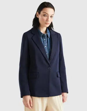fitted blazer with pockets