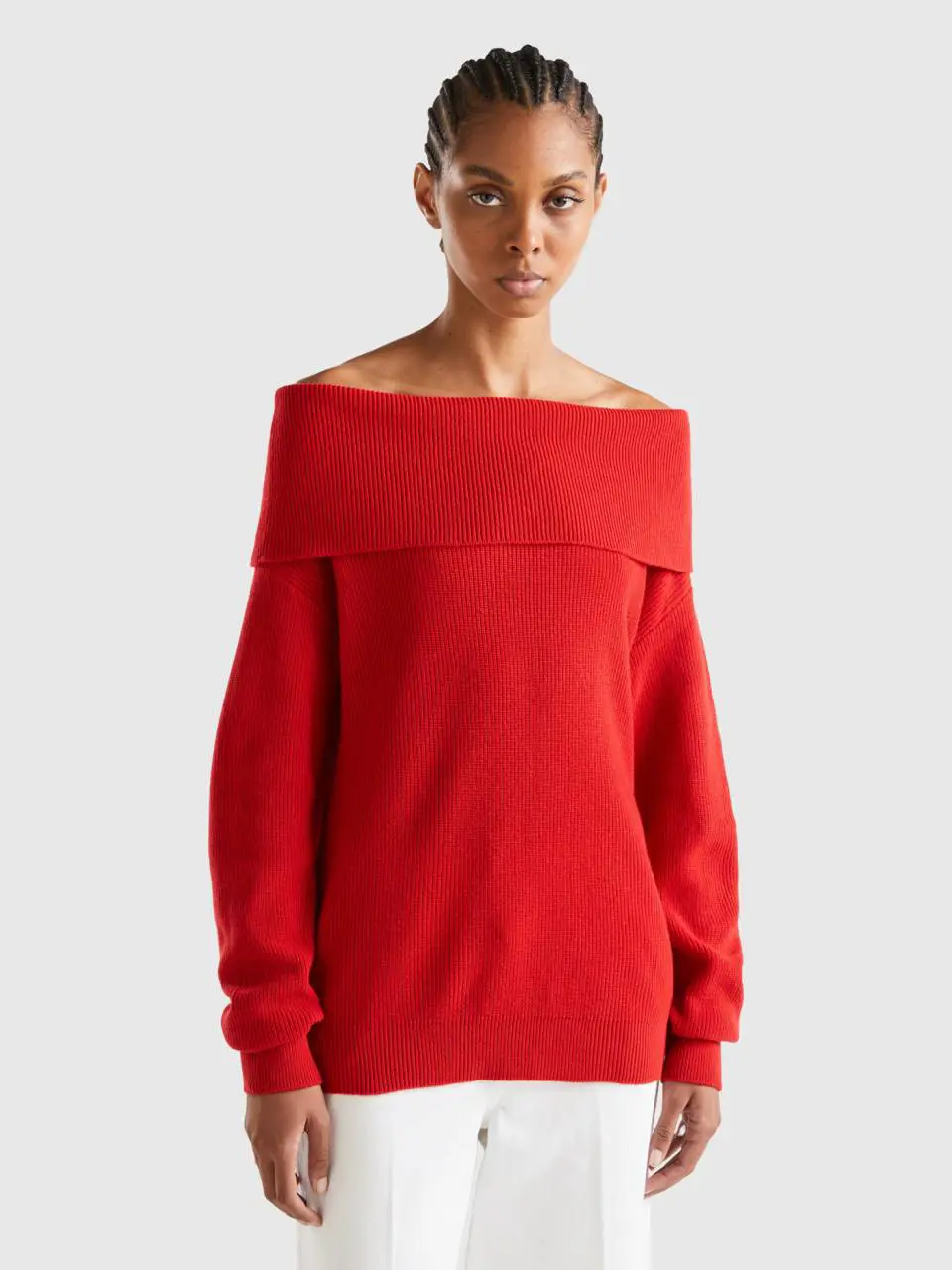 Benetton sweater with bare shoulders. 1