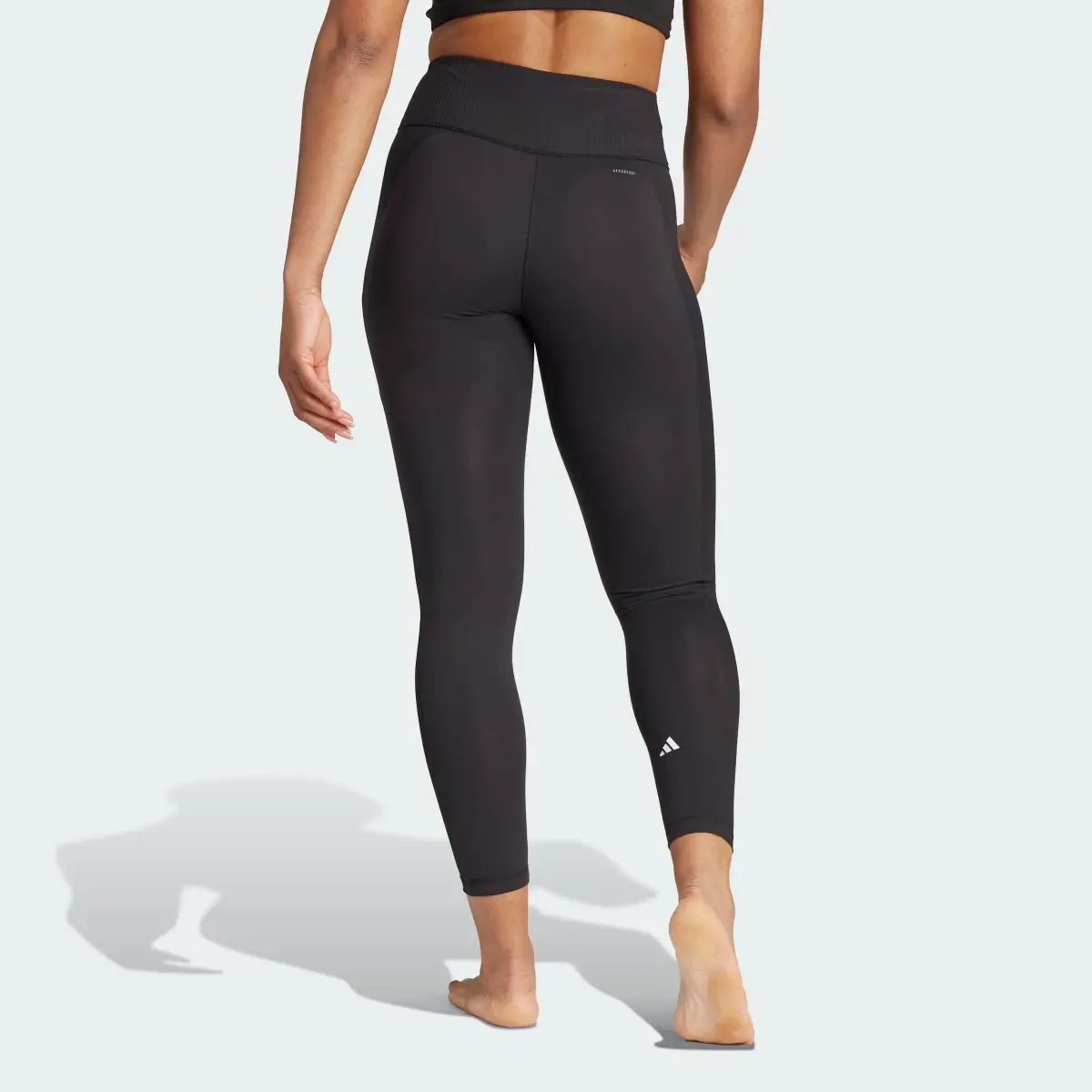 Adidas Legging de yoga 7/8 Essentials. 3