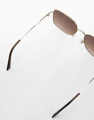 Square metallic frame sunglasses