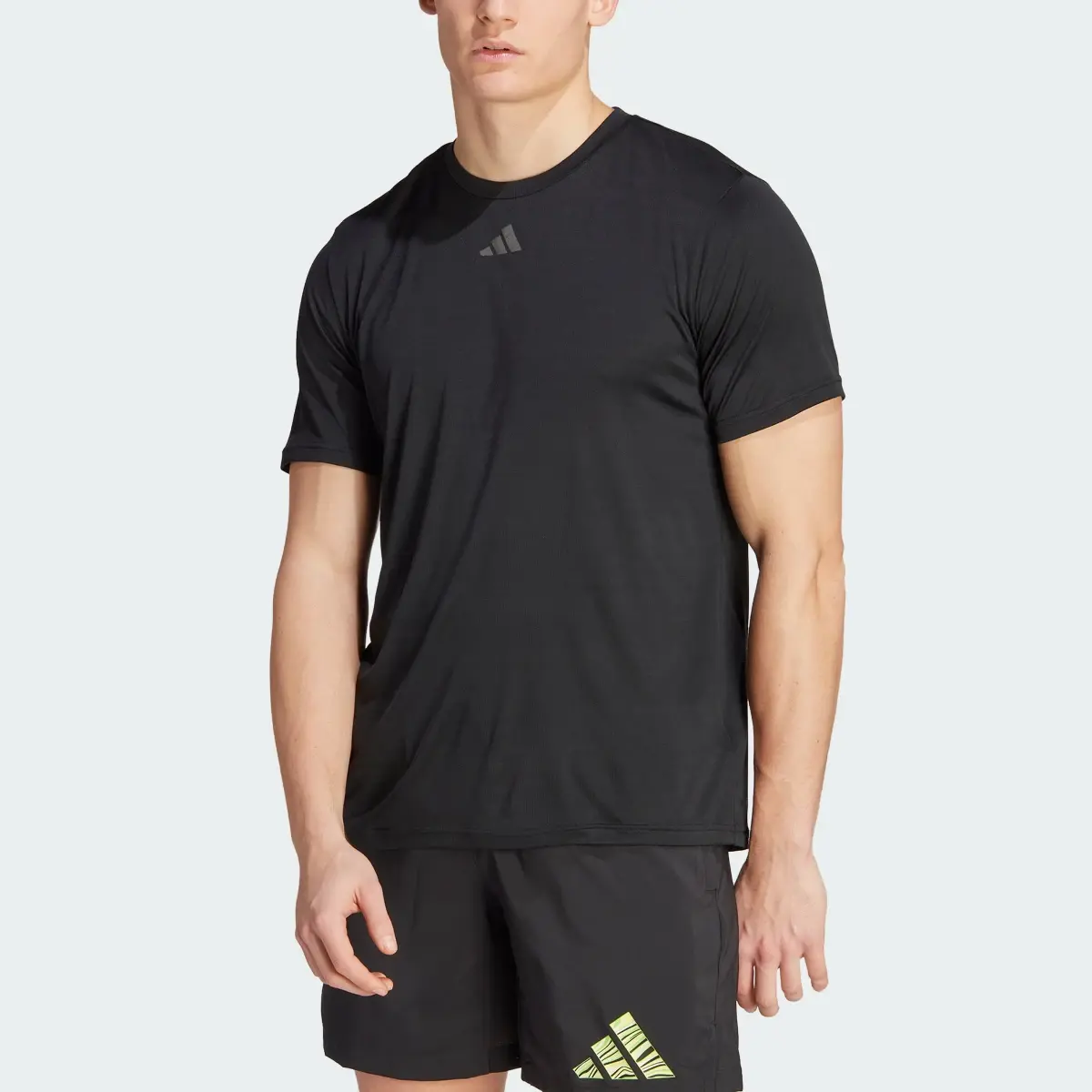 Adidas Playera HIIT Slogan Training. 1