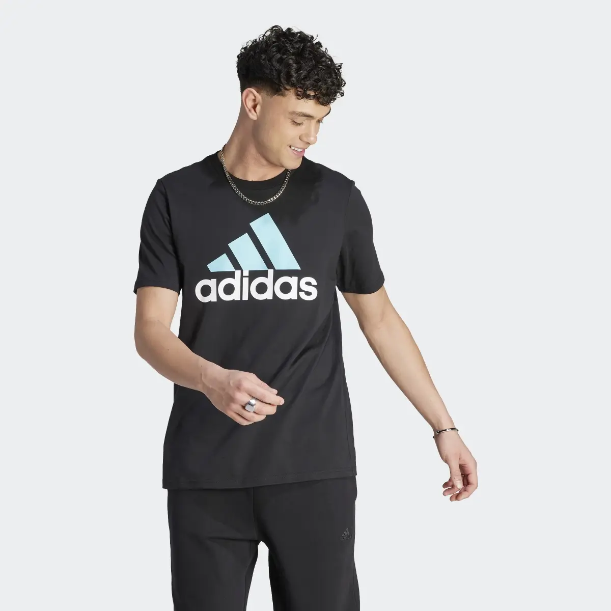 Adidas Essentials Single Jersey Big Logo Tee. 2