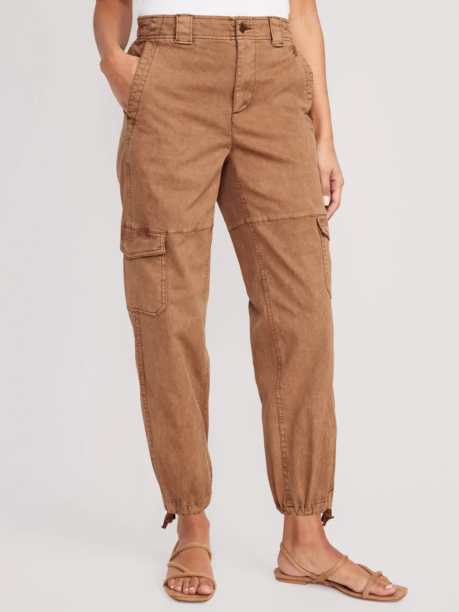 Old Navy High-Waisted Barrel-Leg Cargo Ankle Pants brown. 1