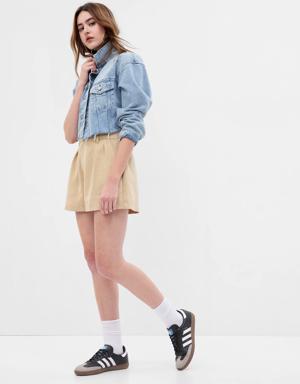 Pleated Shorts beige