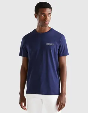 dark blue t-shirt in organic cotton with logo print