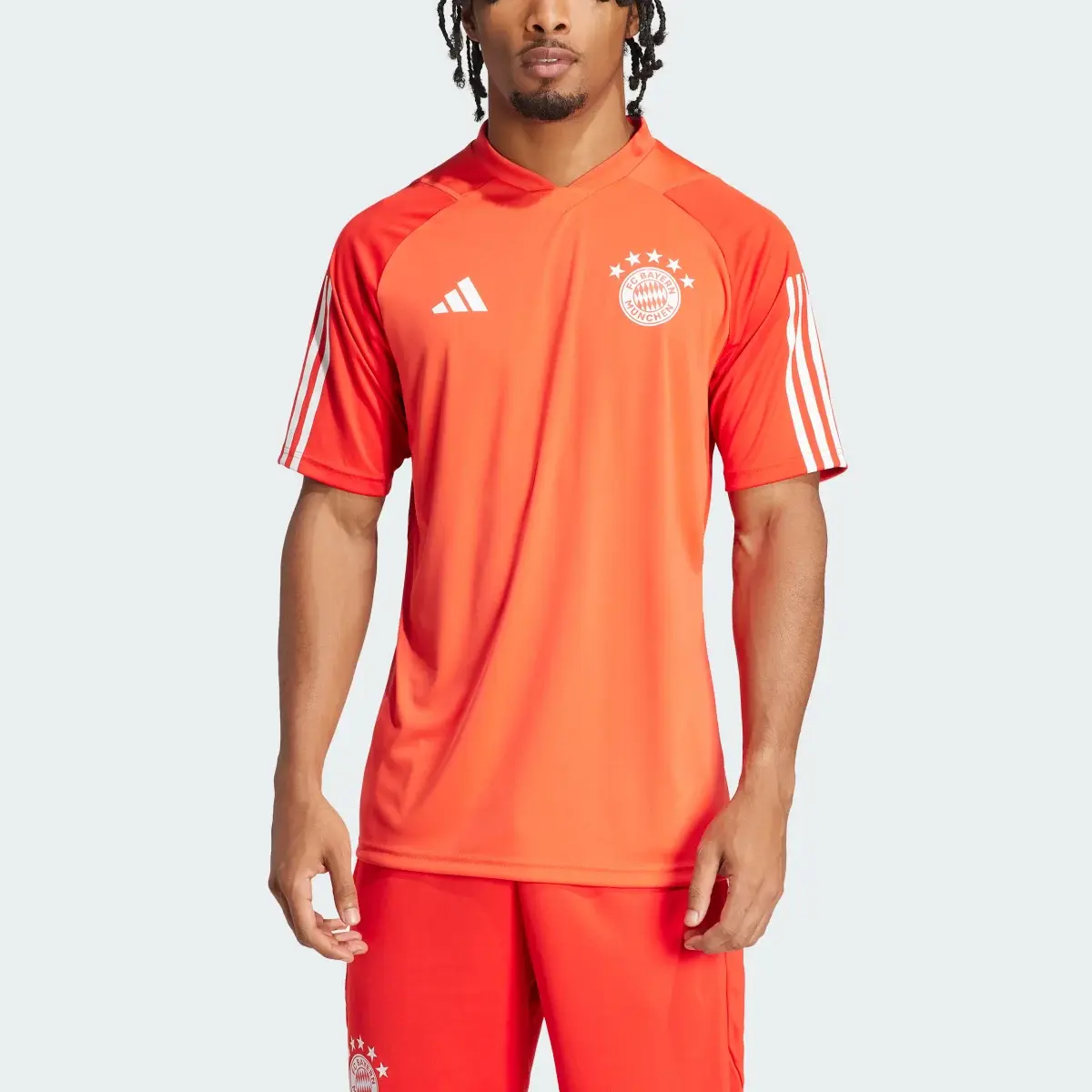 Adidas FC Bayern Tiro 23 Antrenman Forması. 1