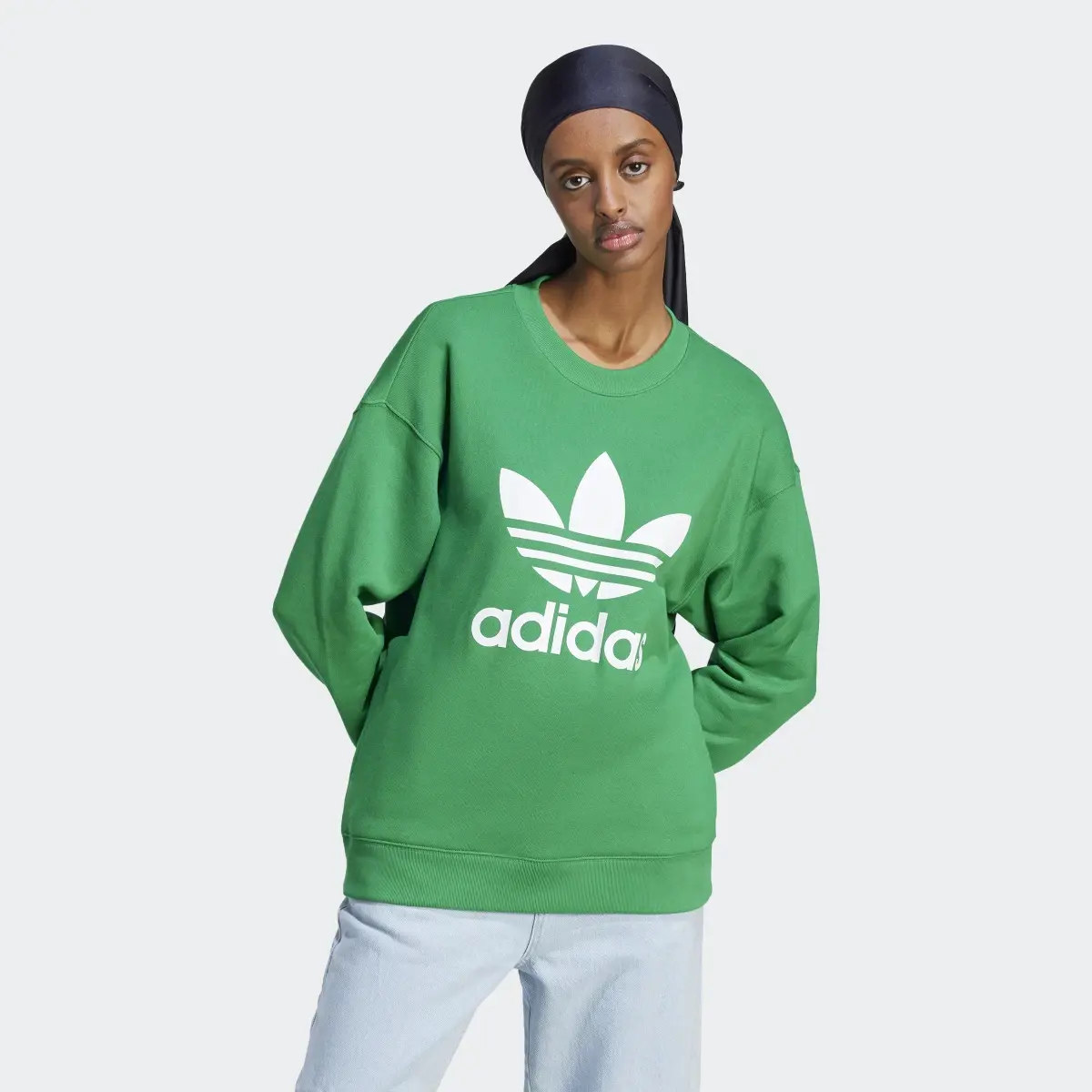 Adidas Adicolor Trefoil Crew Sweatshirt. 2