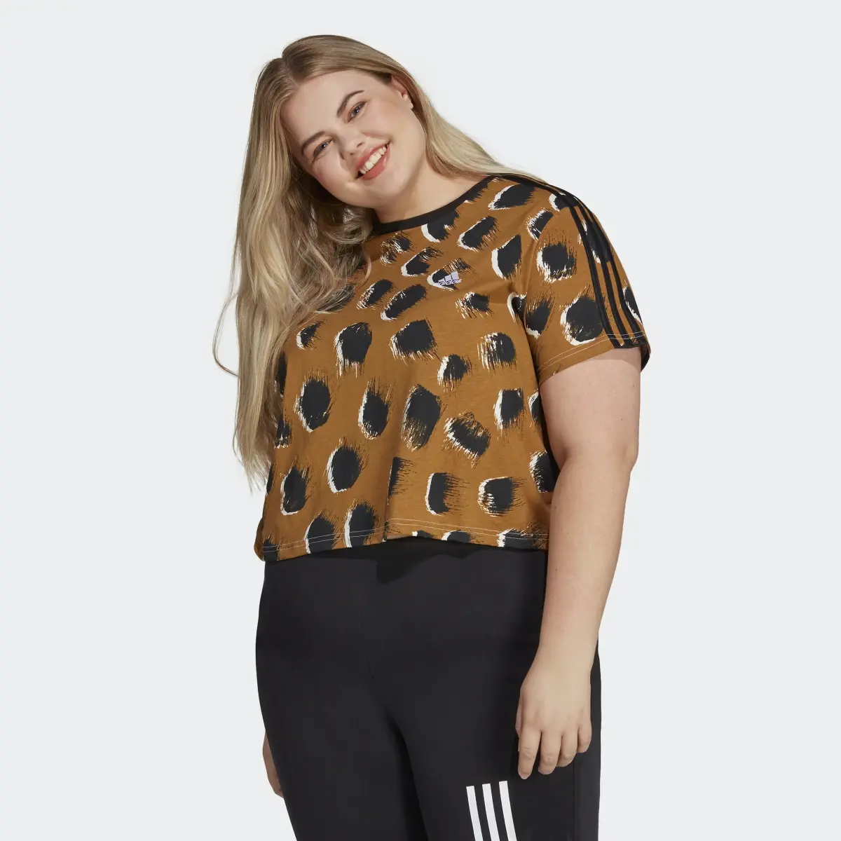 Adidas Top Curto em Jersey Simples 3-Stripes Essentials (Plus Size). 2