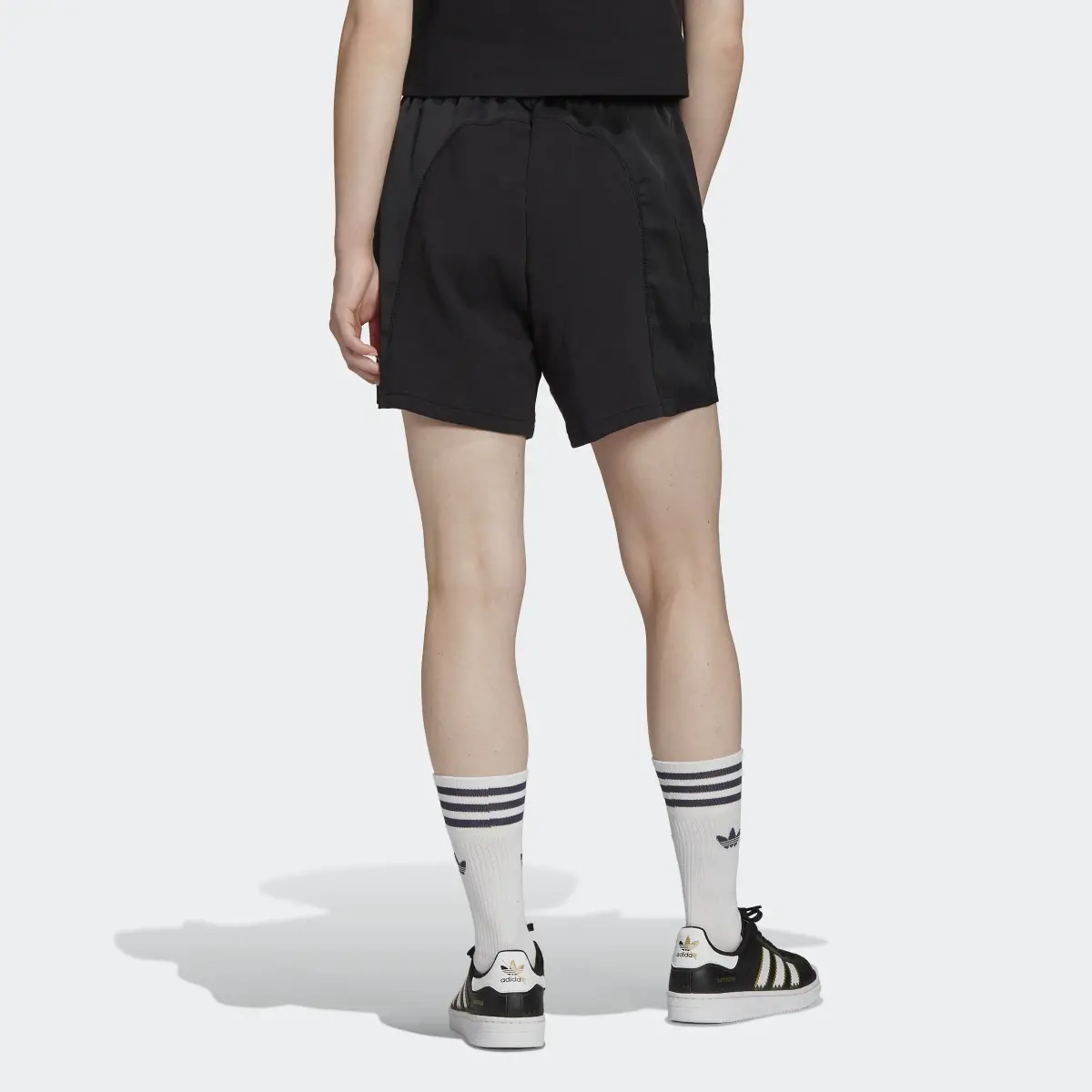 Adidas Adicolor Split Trefoil Shorts. 3