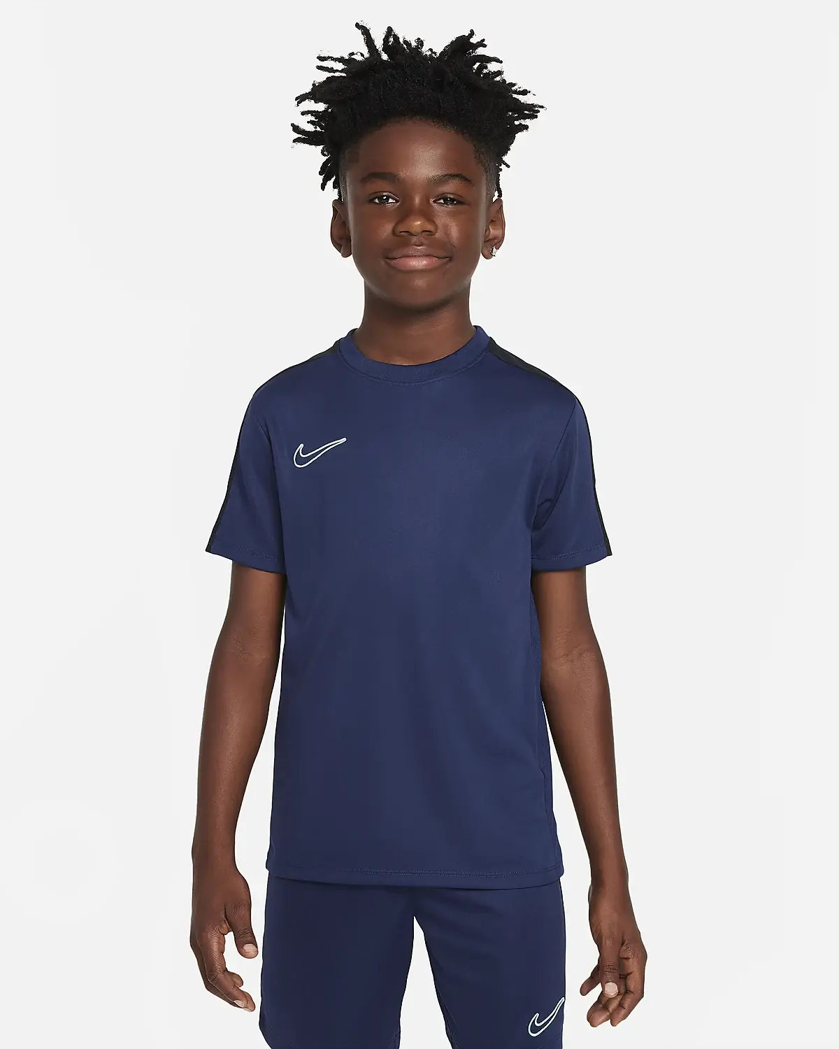 Nike Dri-FIT Academy23. 1