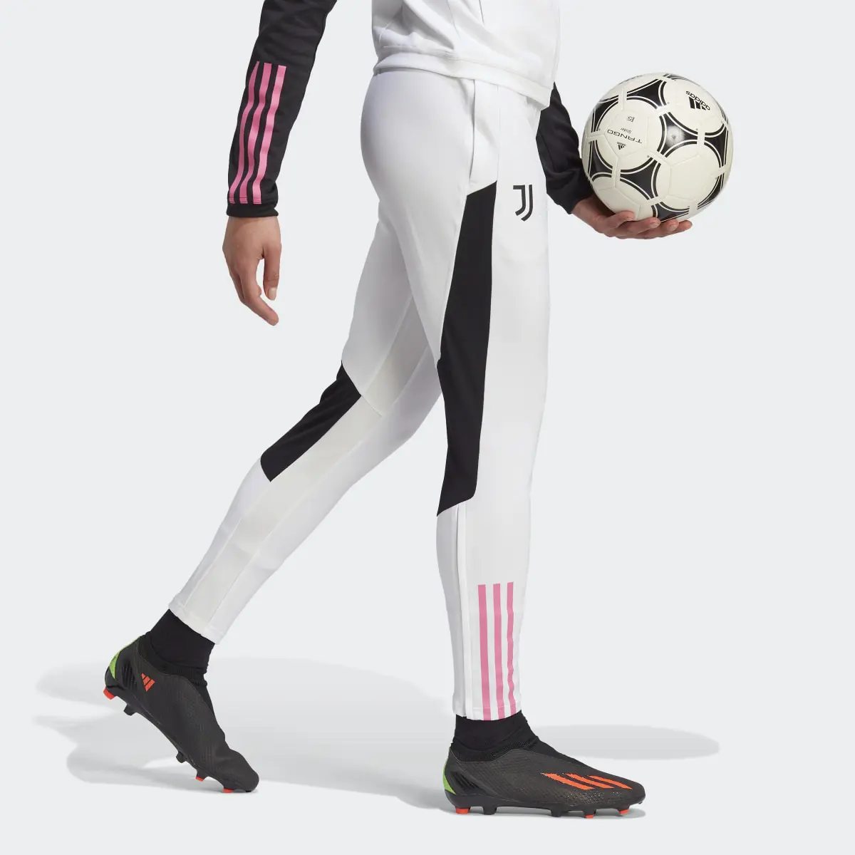 Adidas Juventus Tiro 23 Training Pants. 3