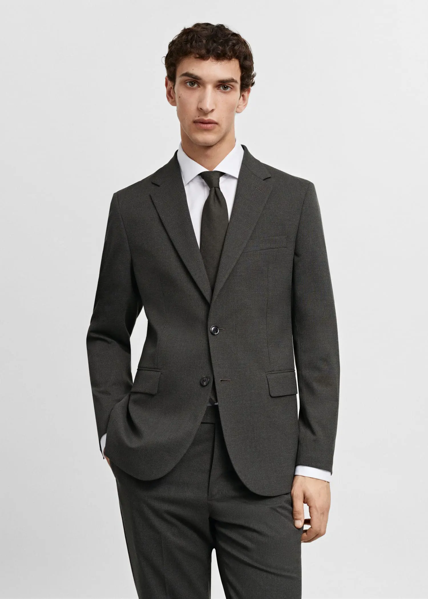 Mango Stretch fabric slim-fit suit jacket. 2