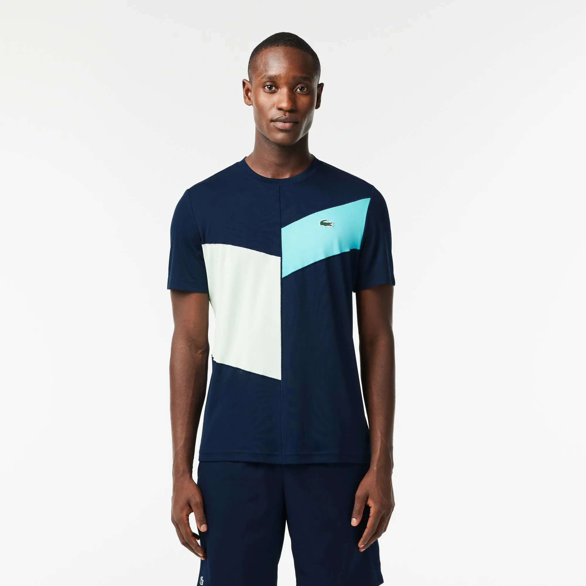 Lacoste Men's Regular Fit Seamless Tennis T-Shirt. 1