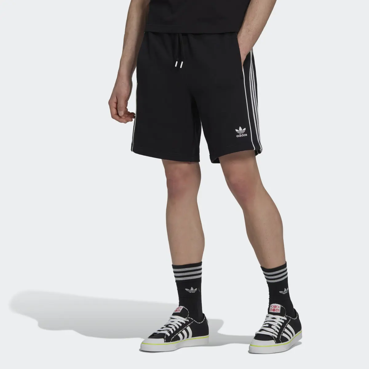 Adidas Short adidas Rekive. 1