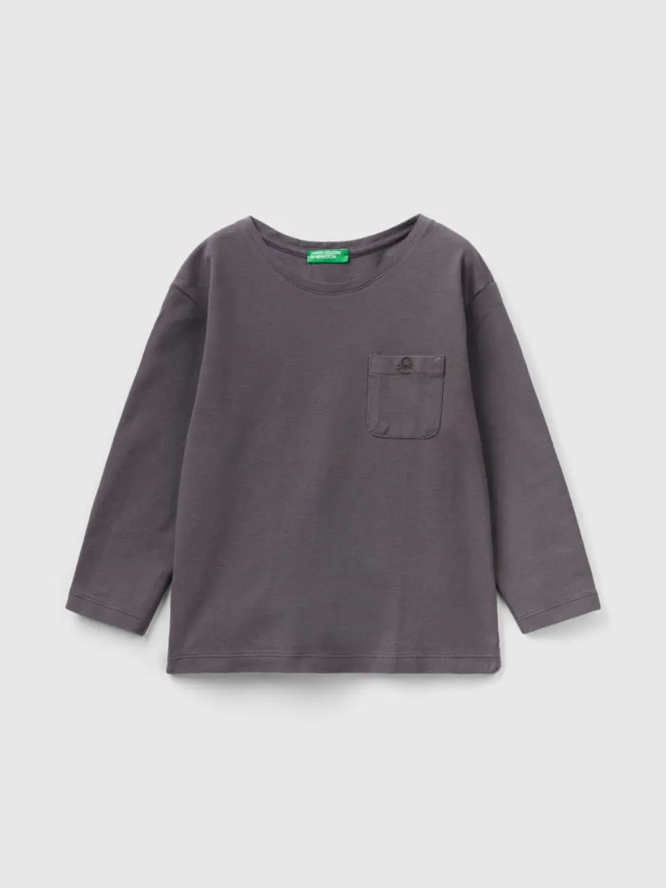 Benetton t-shirt with pique pocket. 1