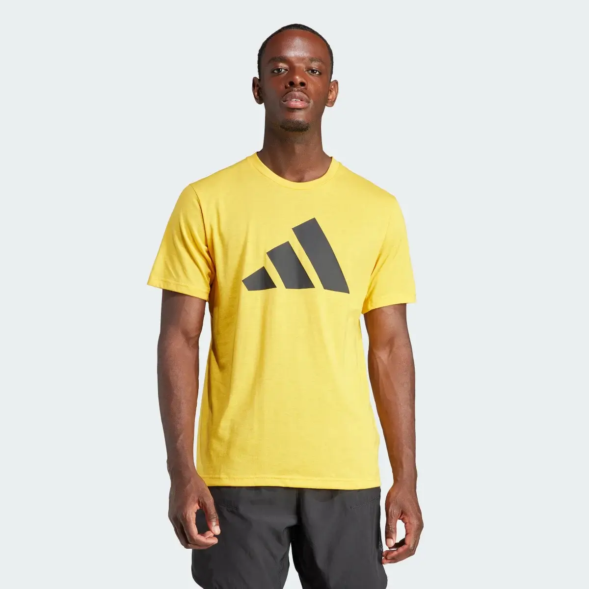 Adidas Playera Deportiva Train Essentials Feelready Logo. 2