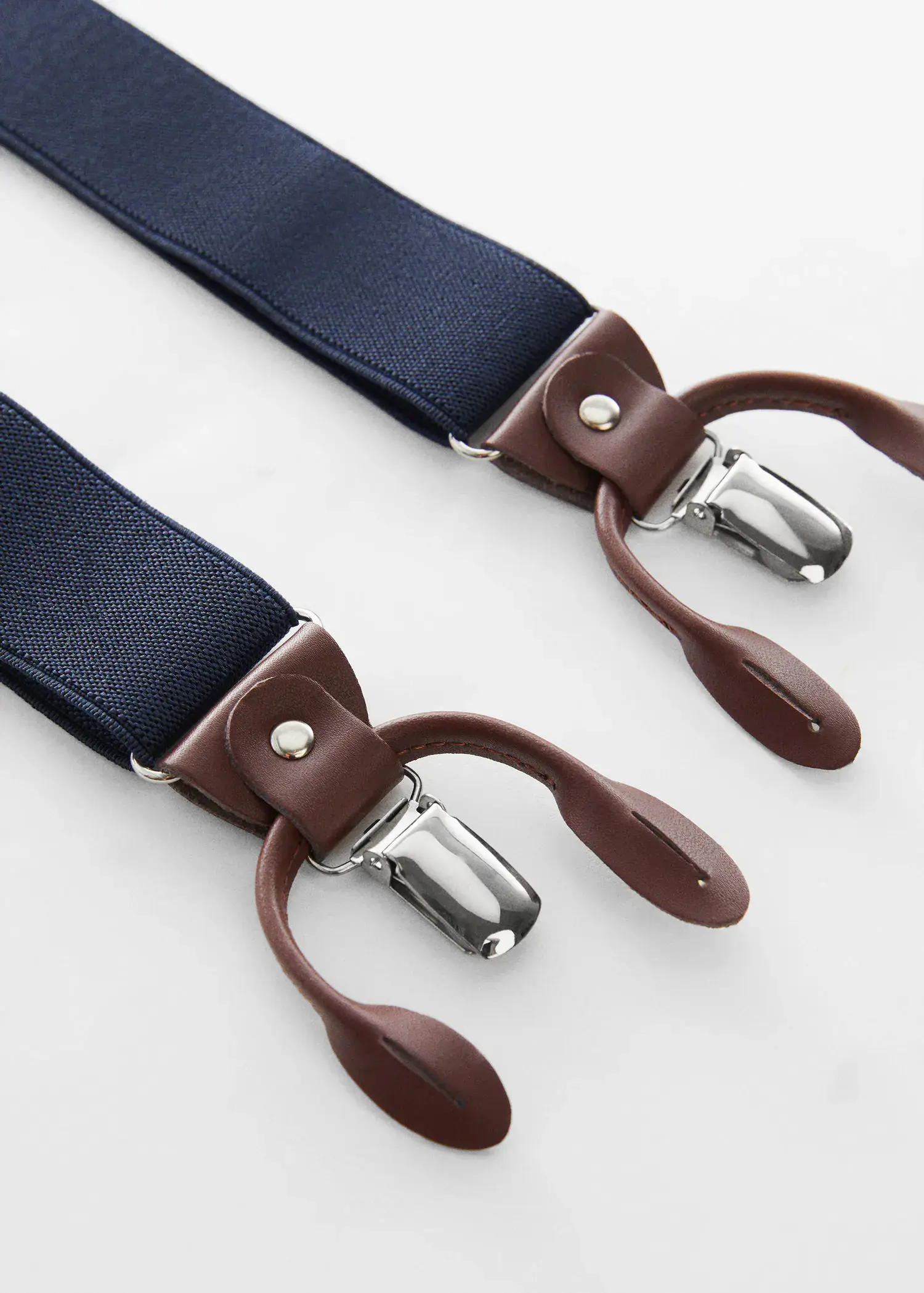 Mango Adjustable elastic straps with leather details. 3