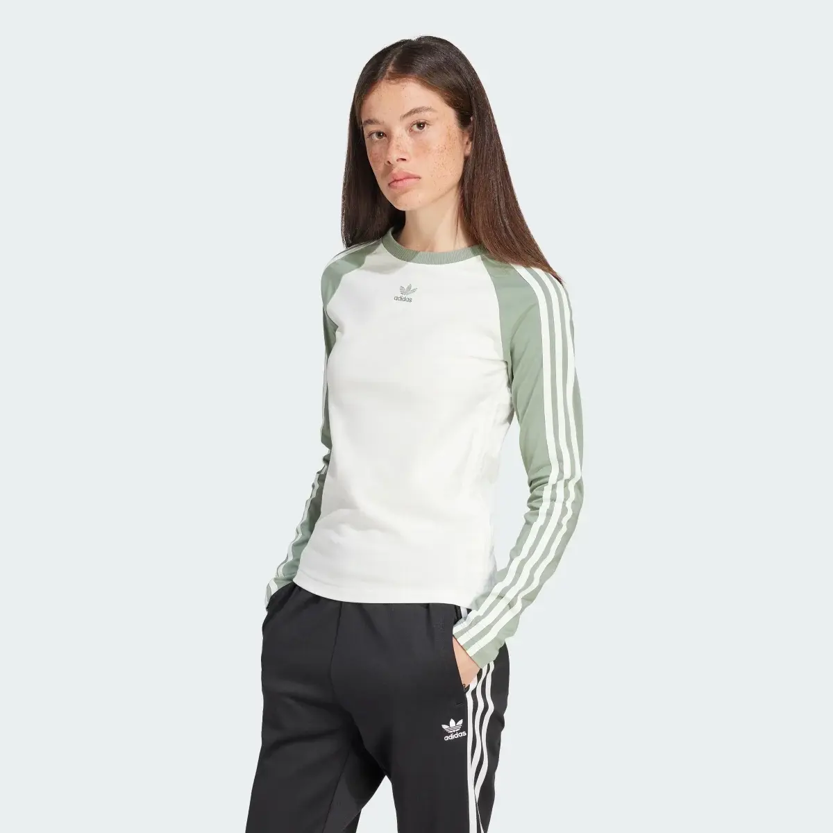Adidas T-shirt manches longues coupe slim. 2
