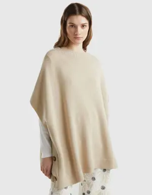 cape with boat neck