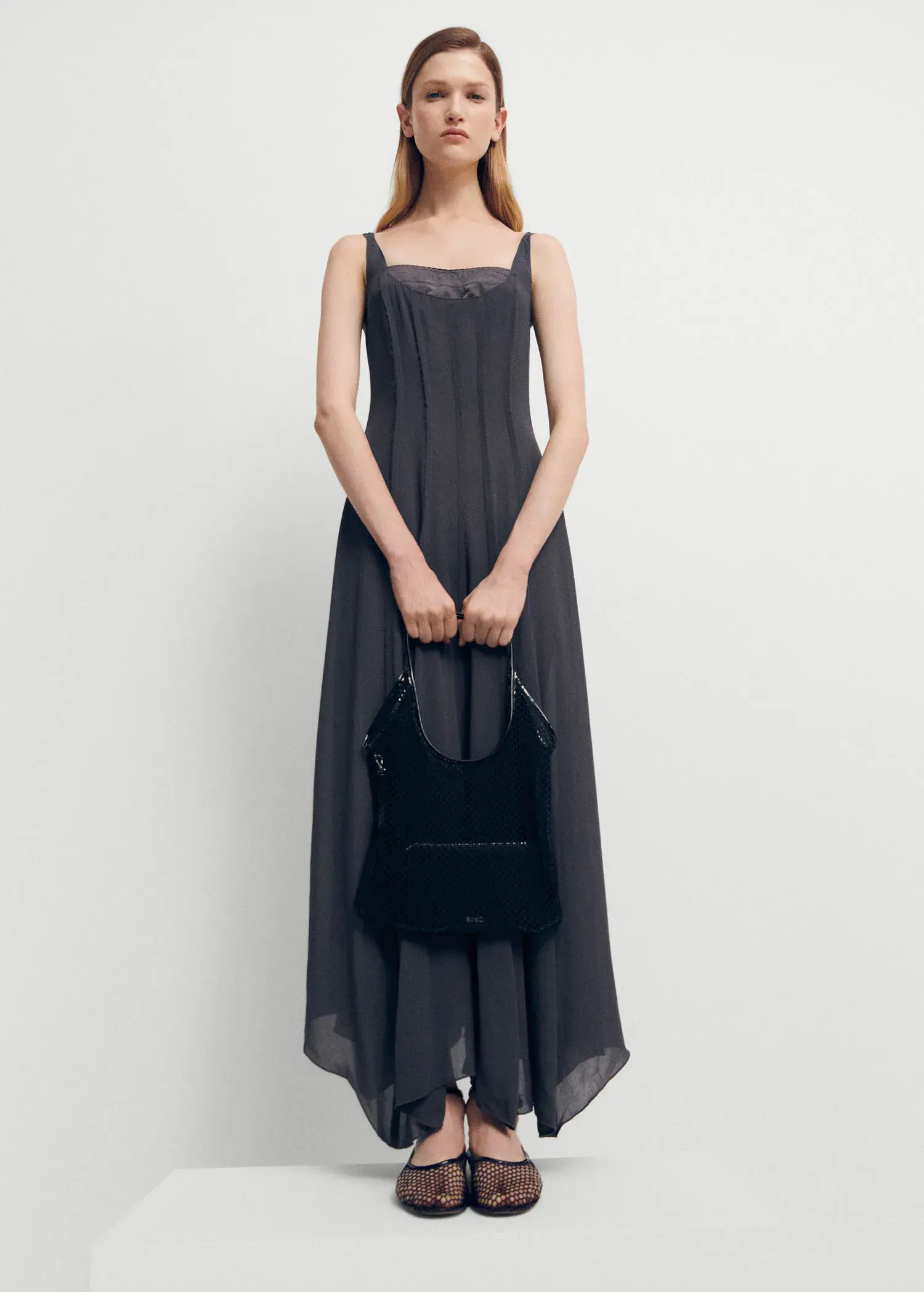 Mango Korsett-Kleid mit asymmetrischem Saum. 3
