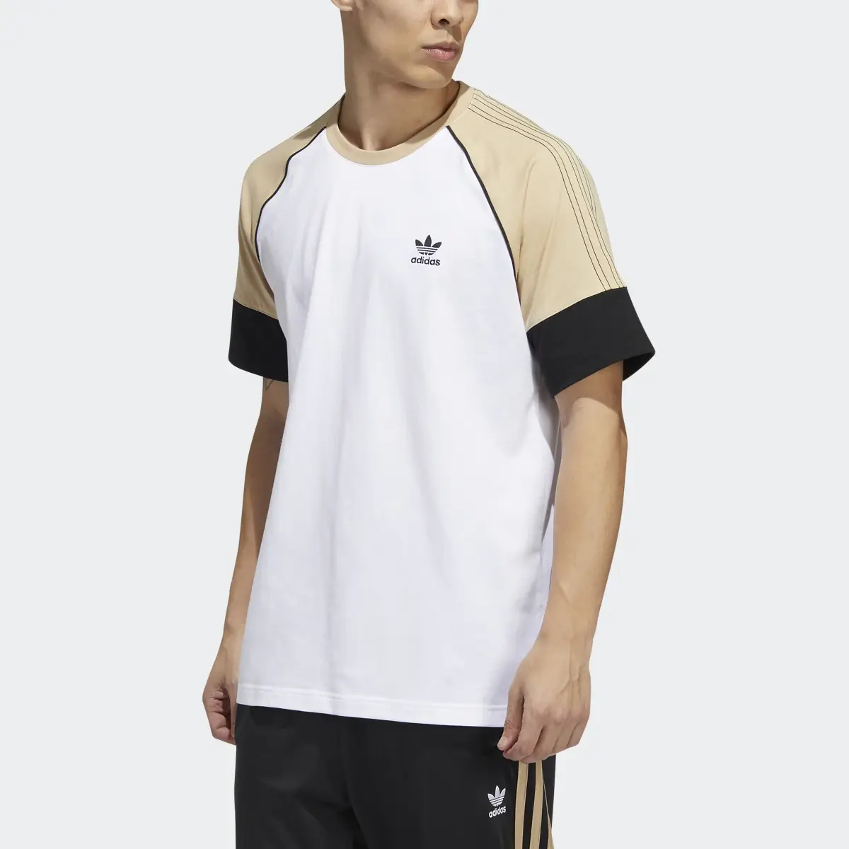 Adidas T-shirt à manches courtes SST. 1