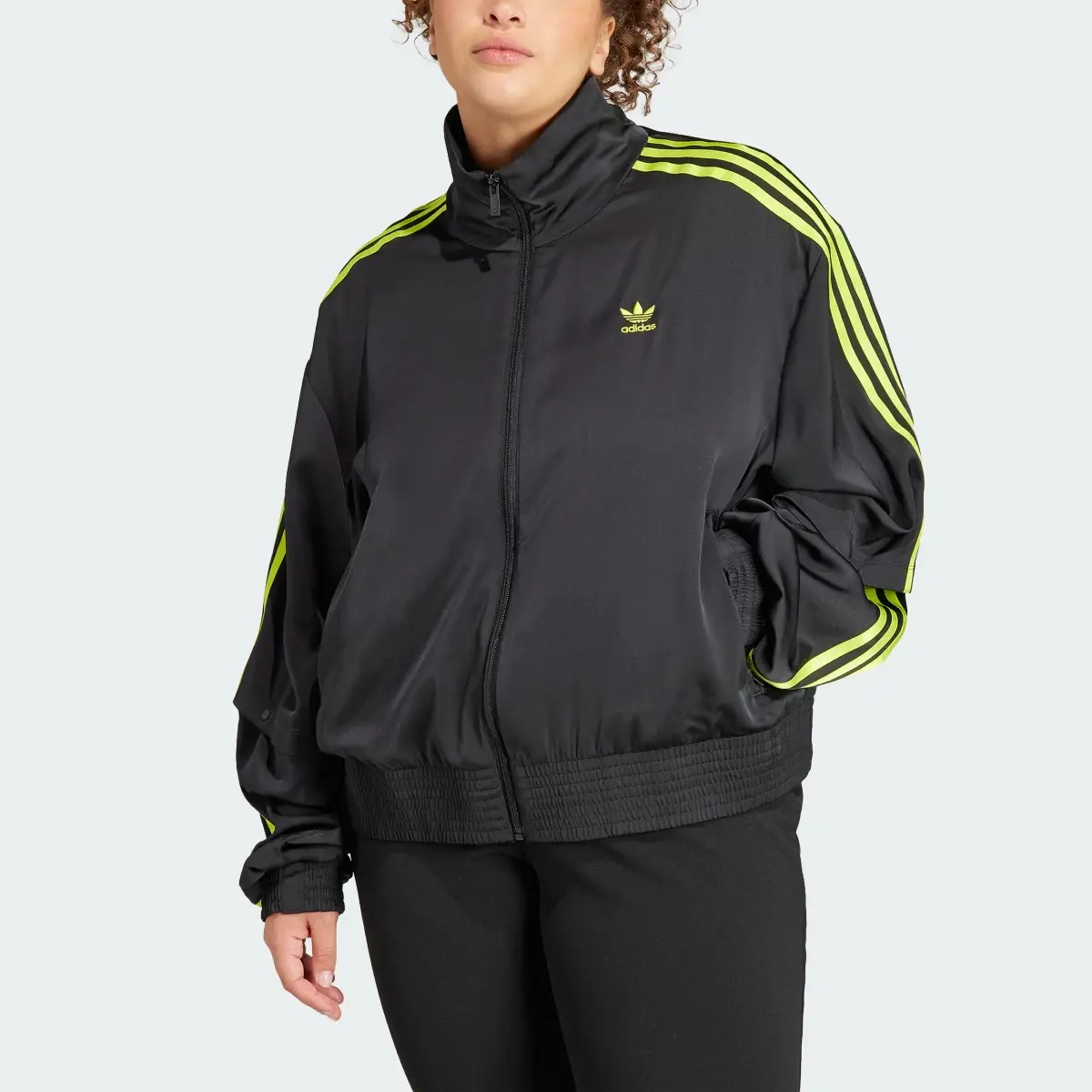 Adidas Chamarra deportiva Satin Firebird (Talla grande). 1