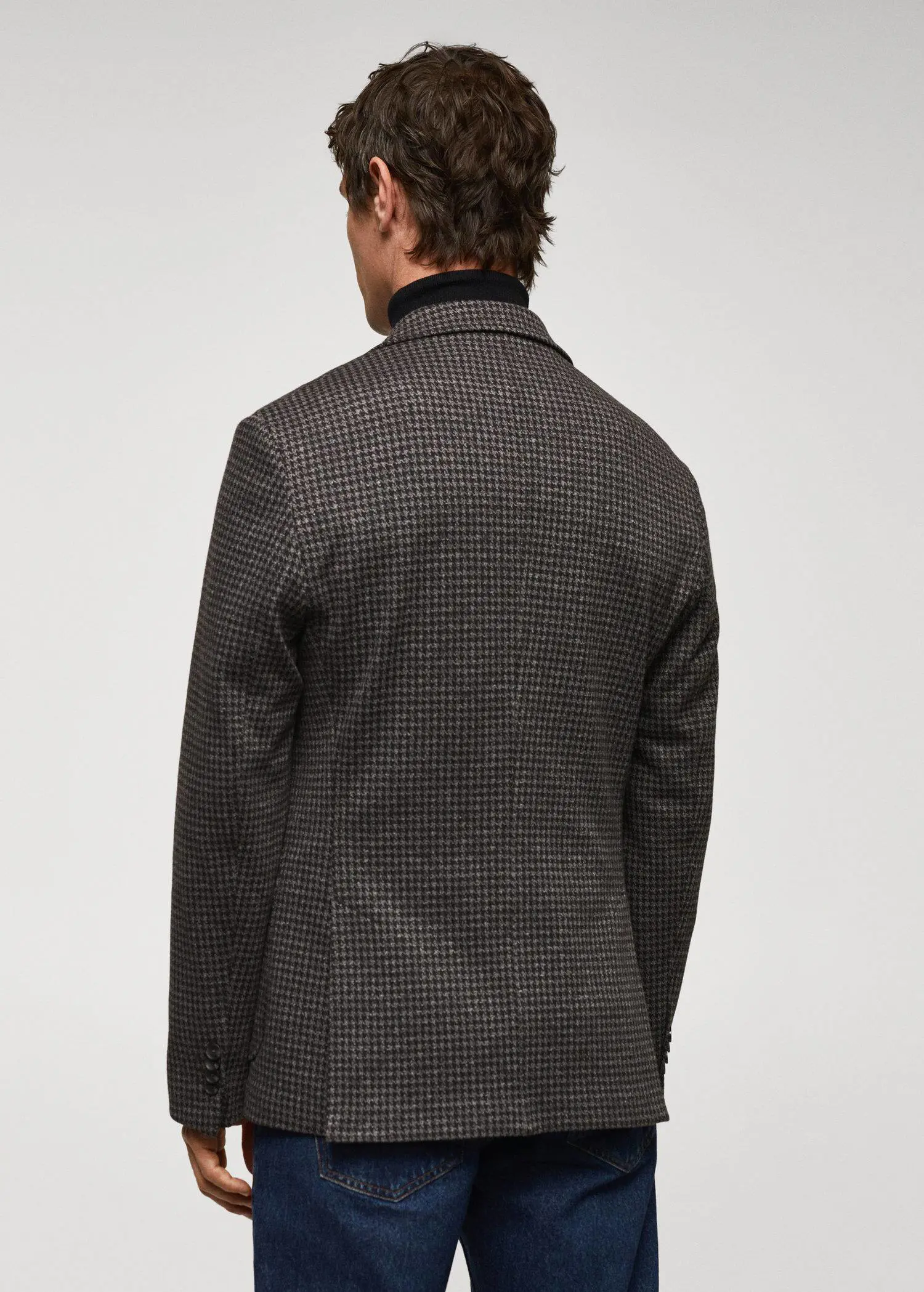 Mango Slim fit mikro kazayağı desenli blazer ceket. 3
