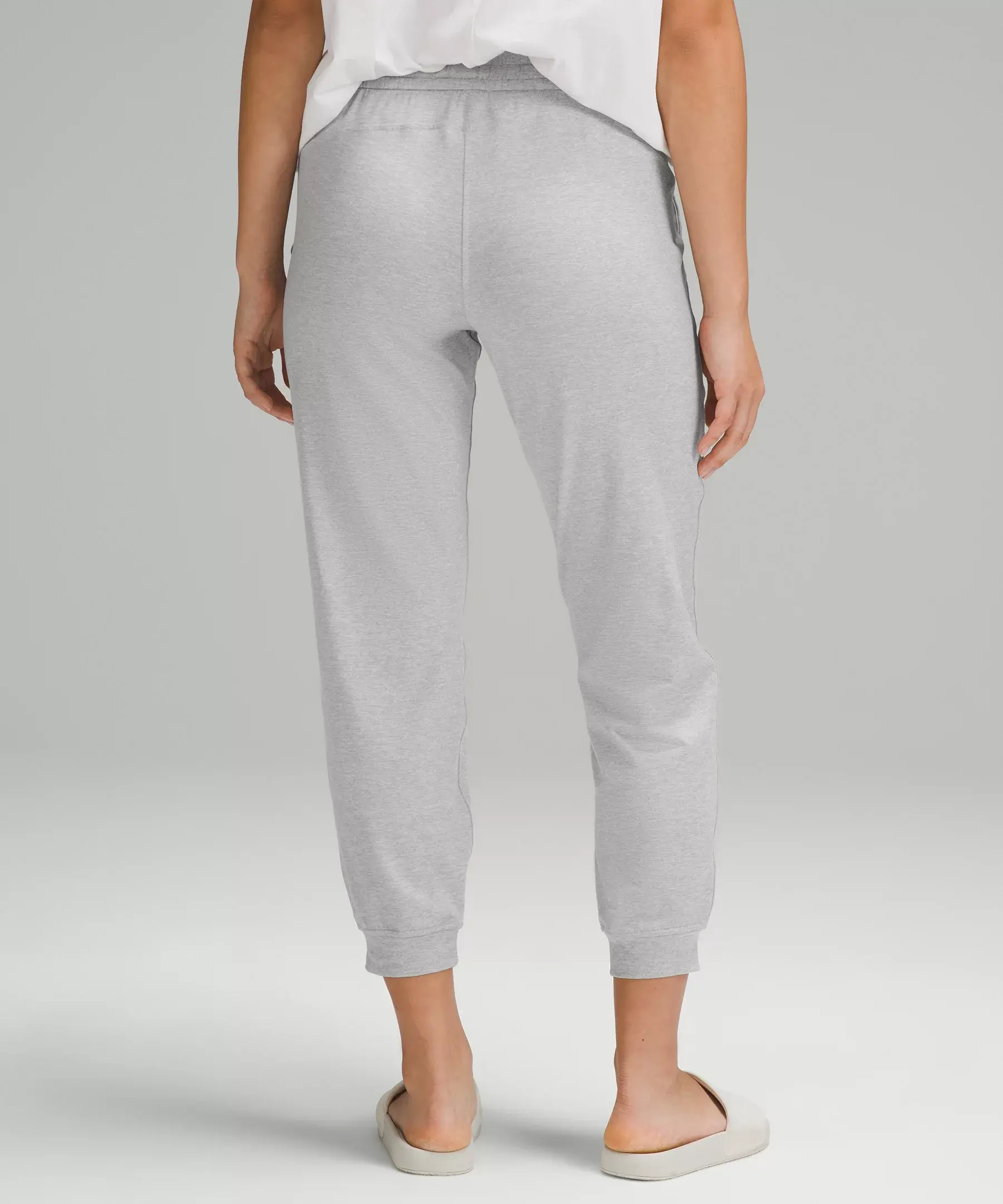 Lululemon Soft Jersey Classic-Fit Mid-Rise Jogger. 3