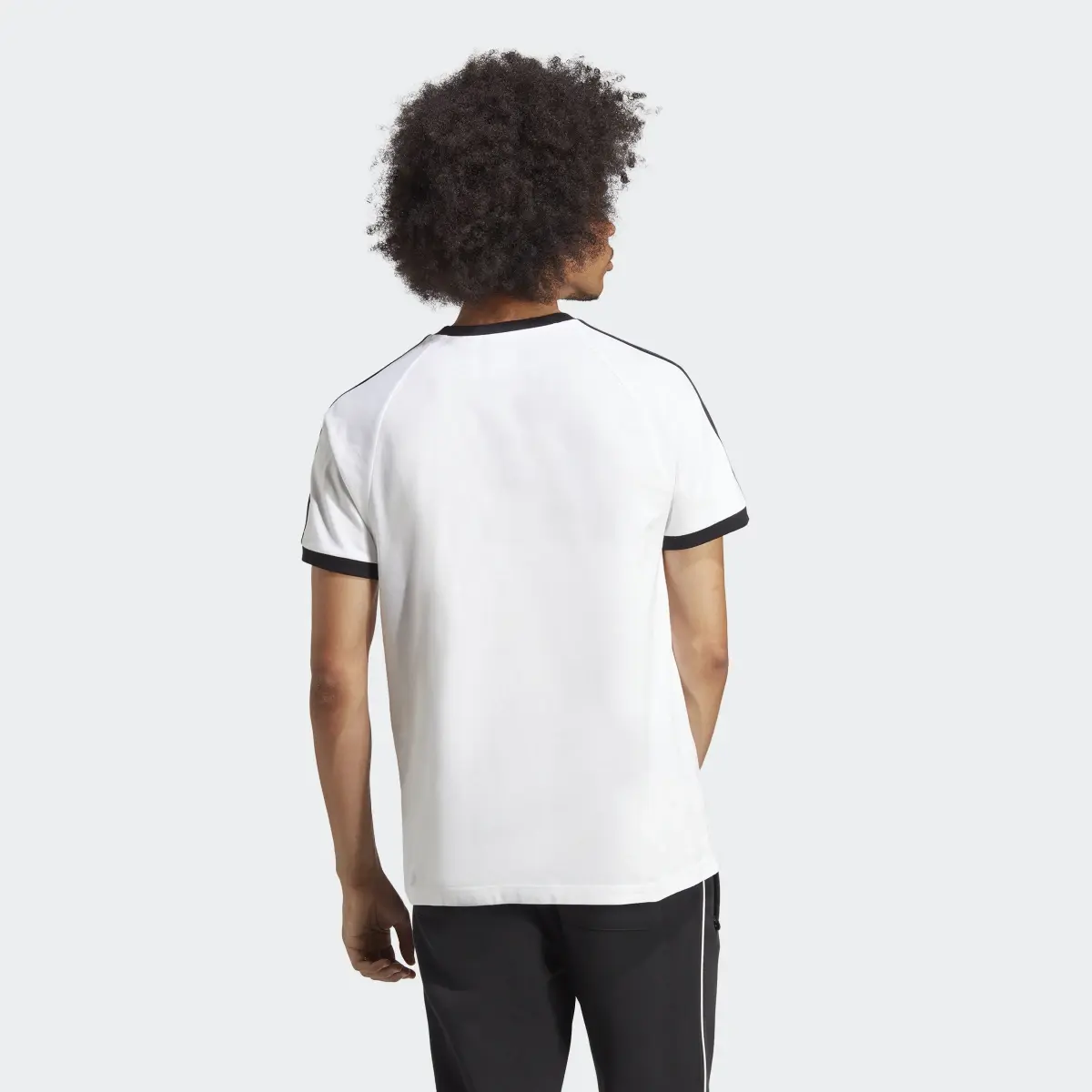 Adidas Adicolor Classics 3-Stripes T-Shirt. 3