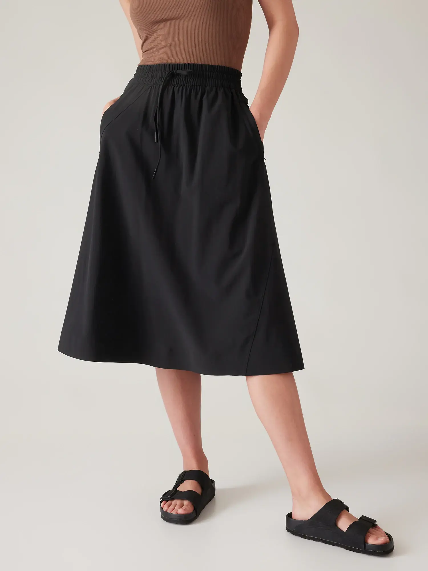 Athleta Arrival Skirt black. 1