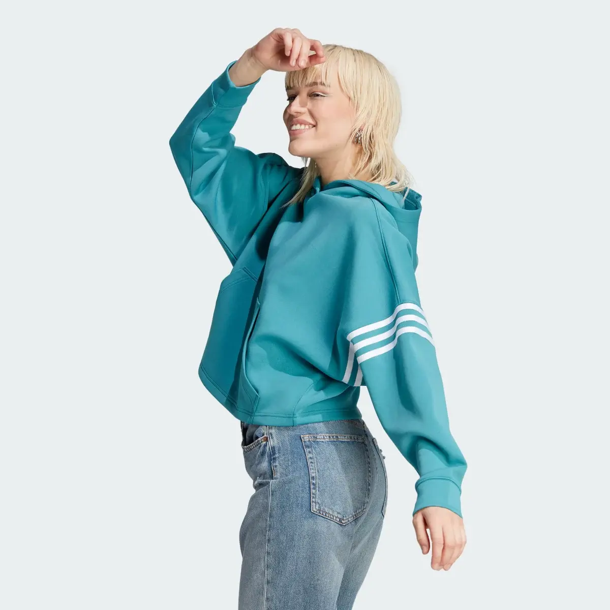 Adidas Adicolor Neuclassics Hoodie. 3