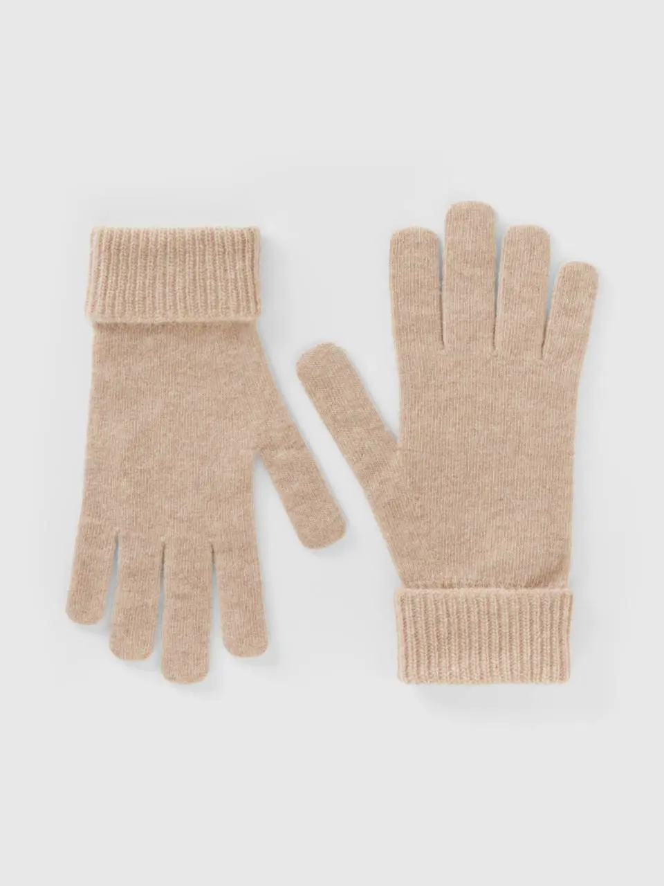 Benetton beige gloves in pure merino wool. 1