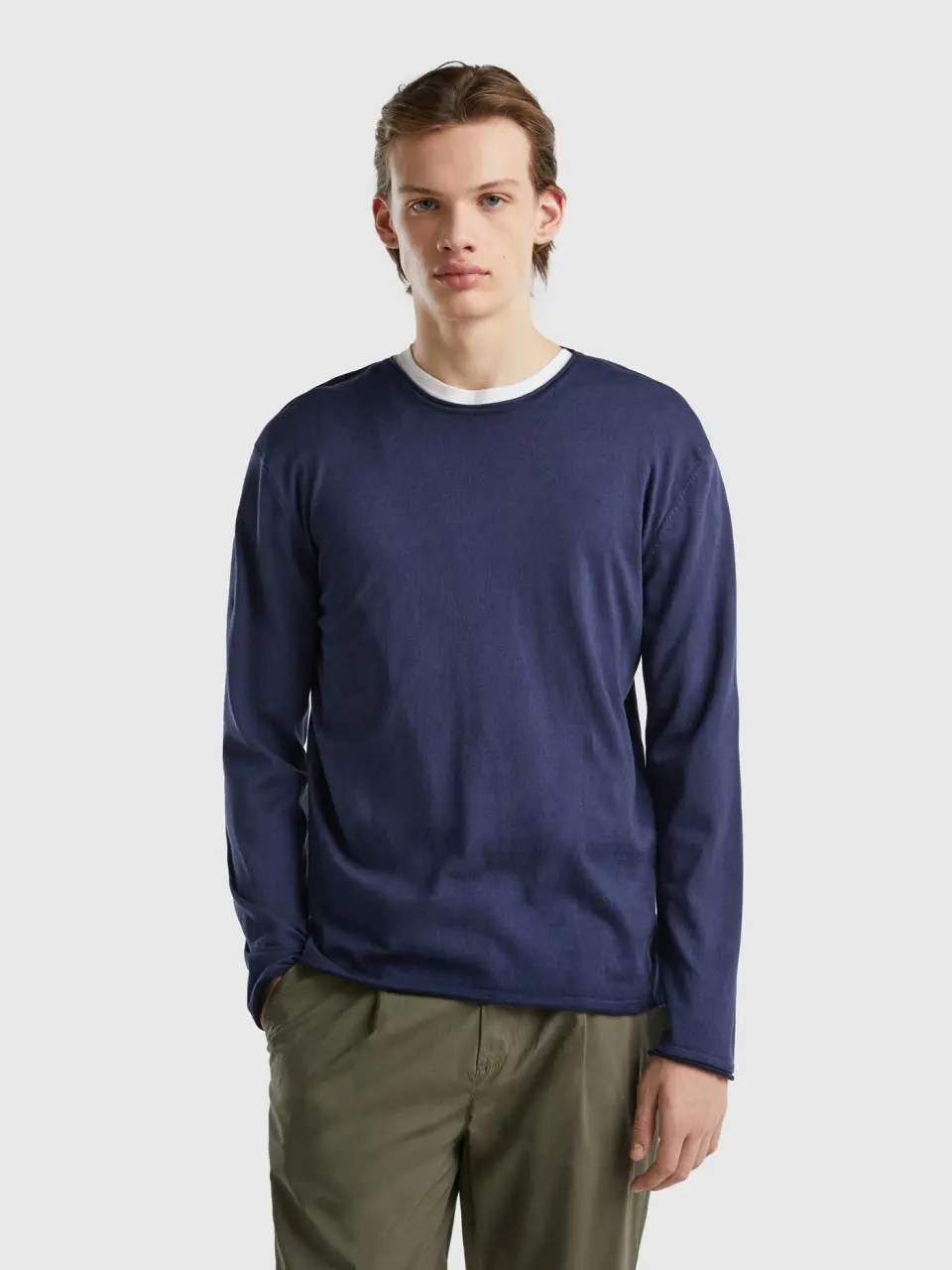 Benetton sweater with raw cut finish. 1 Benetton sweater with raw cut finish. 1