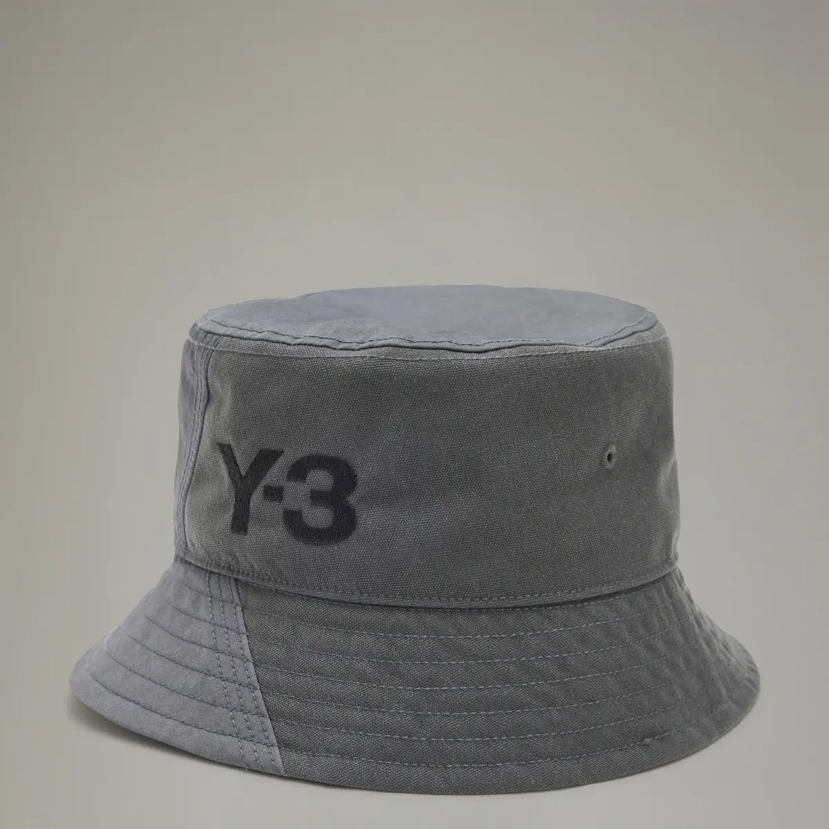 Adidas Y-3 BUCKET HAT. 1