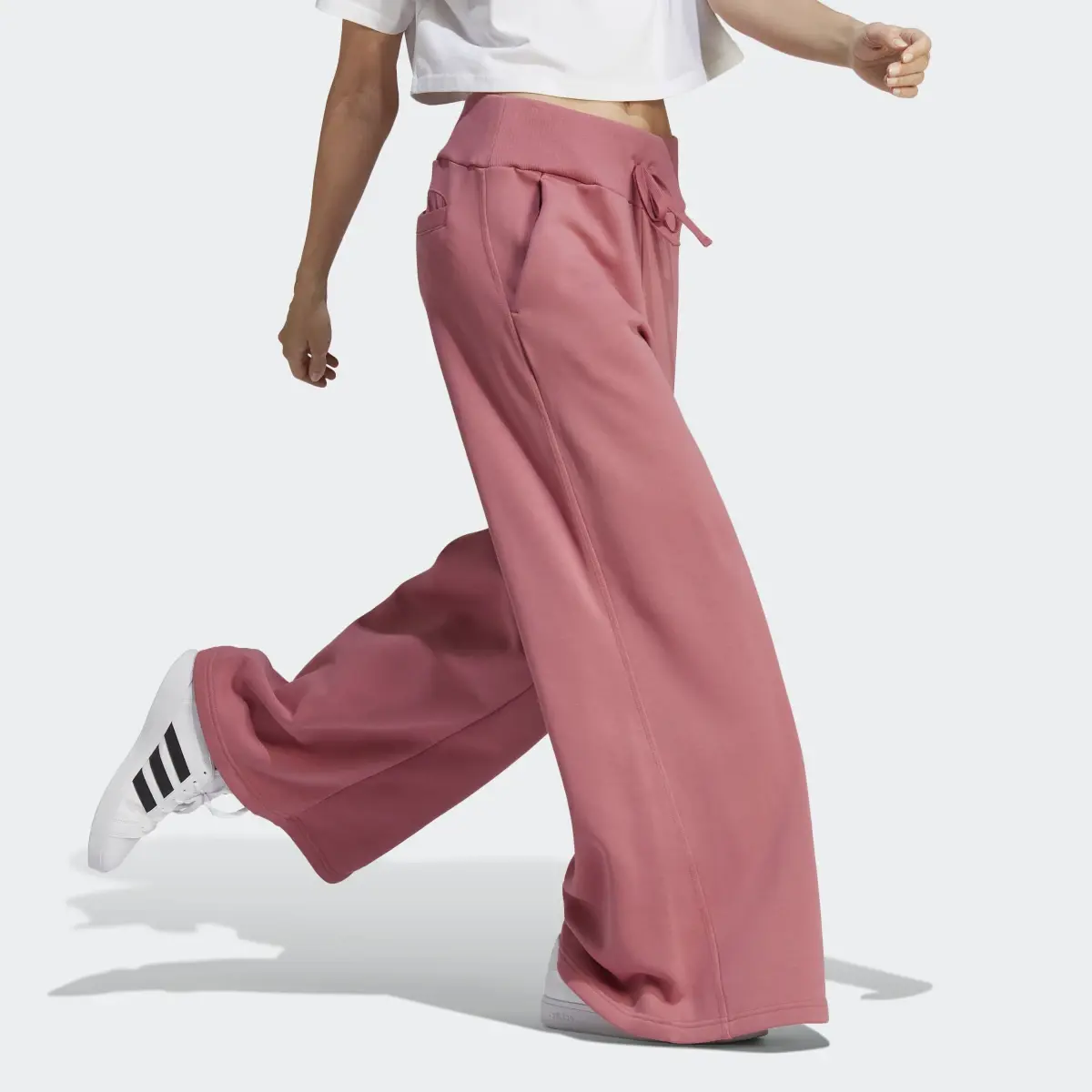 Adidas Pantaloni Lounge Fleece Wide. 3