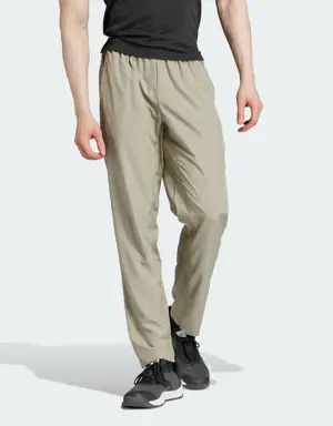 Train Essentials Seasonal Woven Training Pants