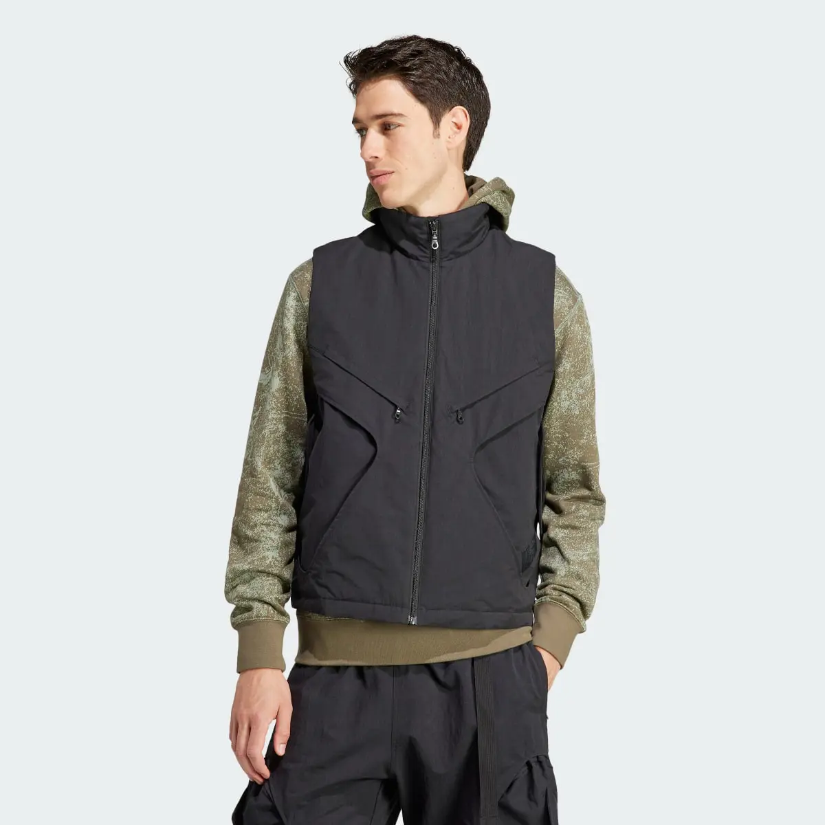 Adidas Veste sans manches multi-poches adidas Adventure Premium. 2