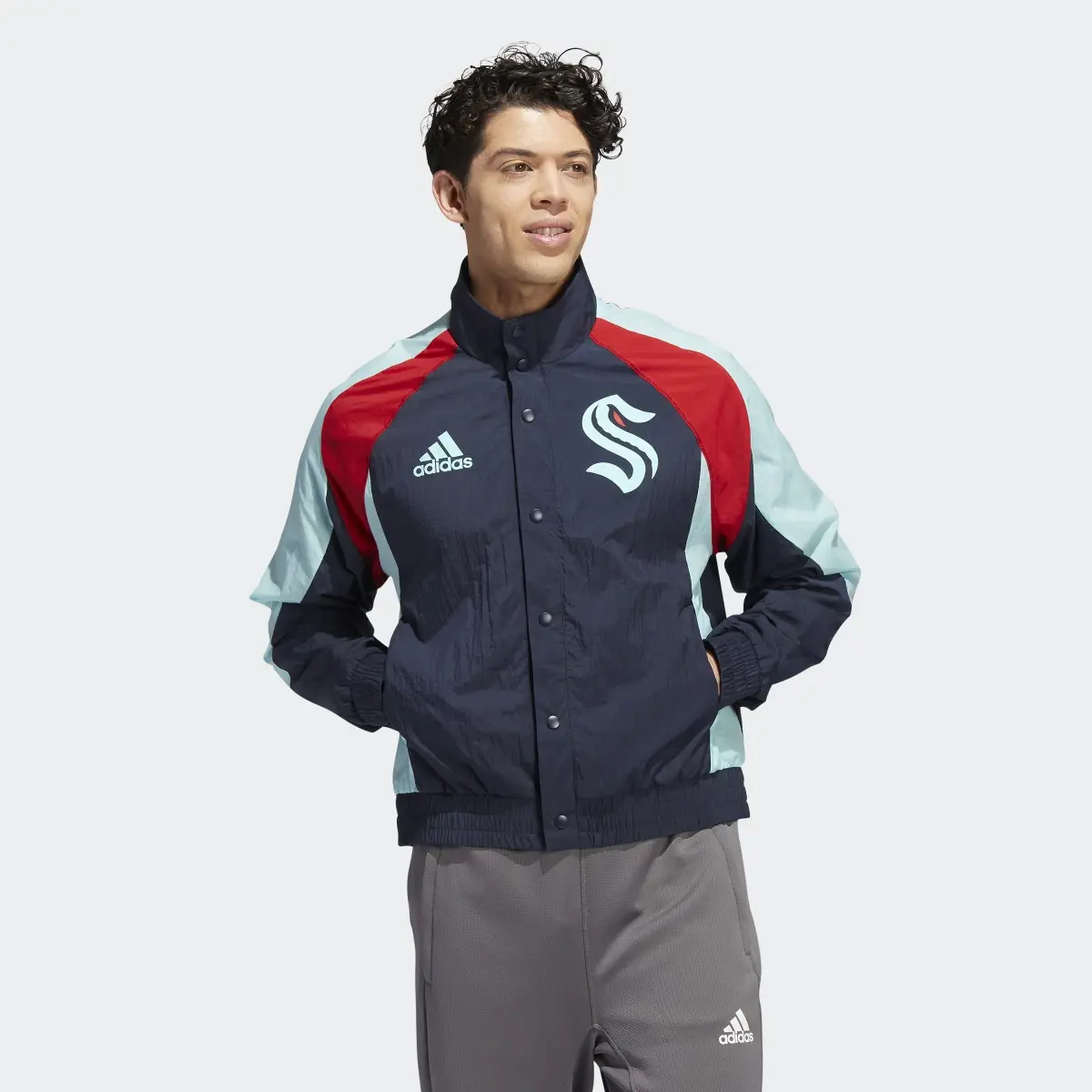 Adidas Kraken Reverse Retro Jacket. 2