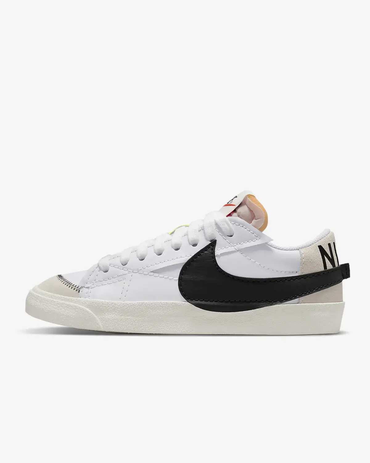 Nike Blazer Low '77 Jumbo. 1