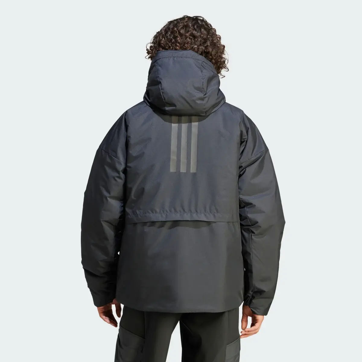 Adidas Traveer Insulated Jacket. 3