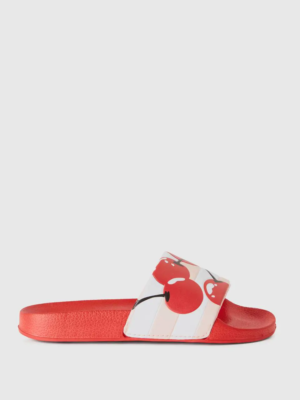Benetton slippers with cherry print. 1