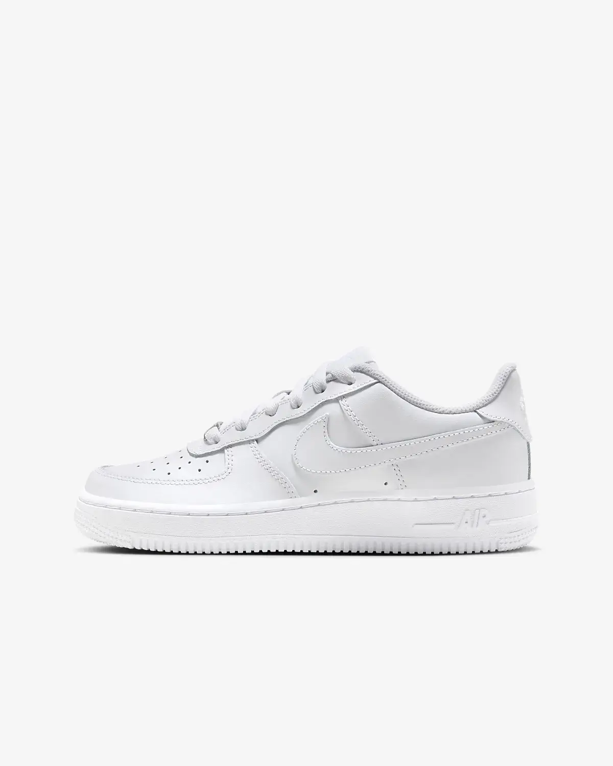 Nike Air Force 1 LE. 1