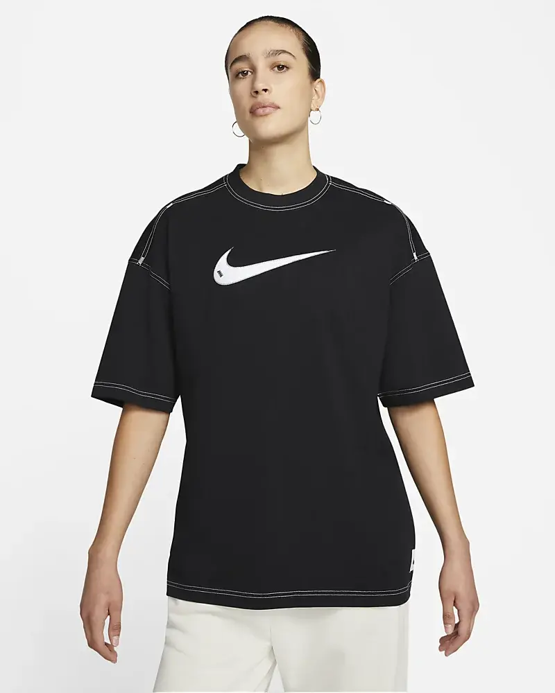 Nike Sportswear Swoosh. 1