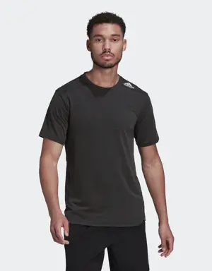 Adidas T-shirt Designed for Training. 2 Adidas T-shirt Designed for Training. 2
